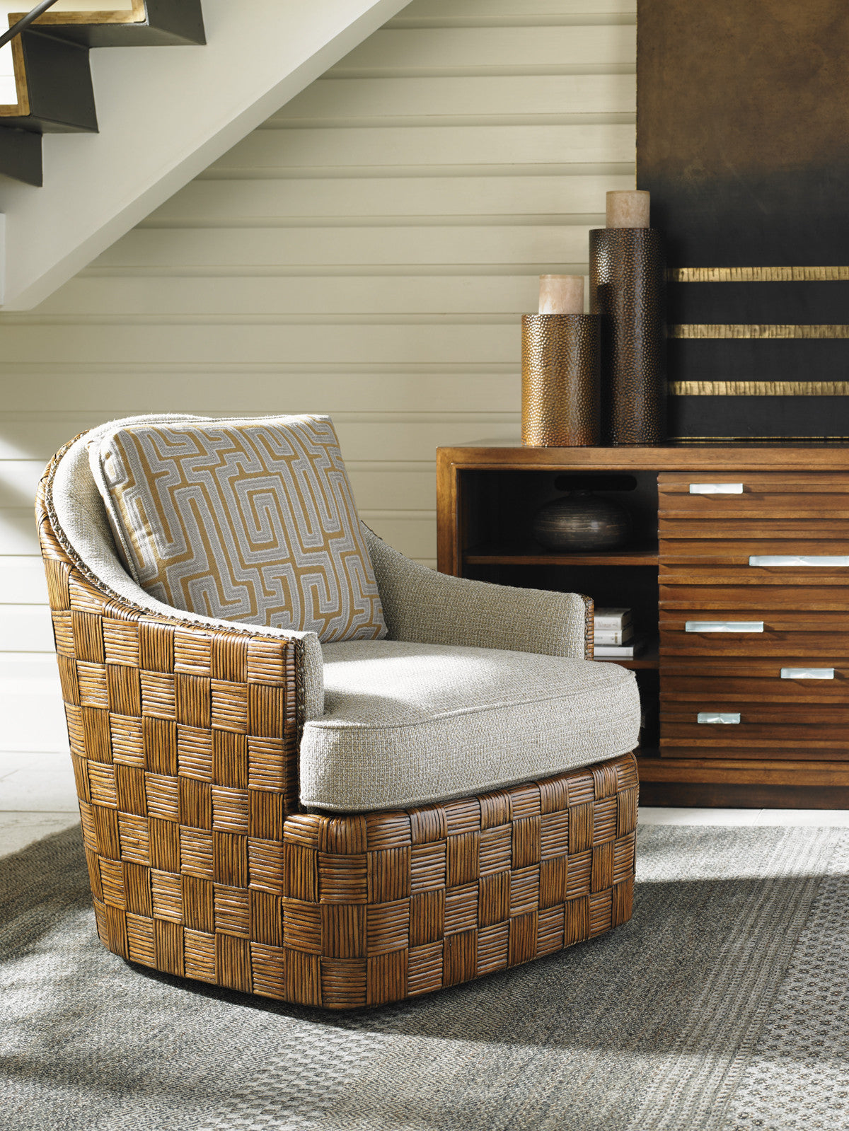 Island Fusion Nagano Swivel Chair