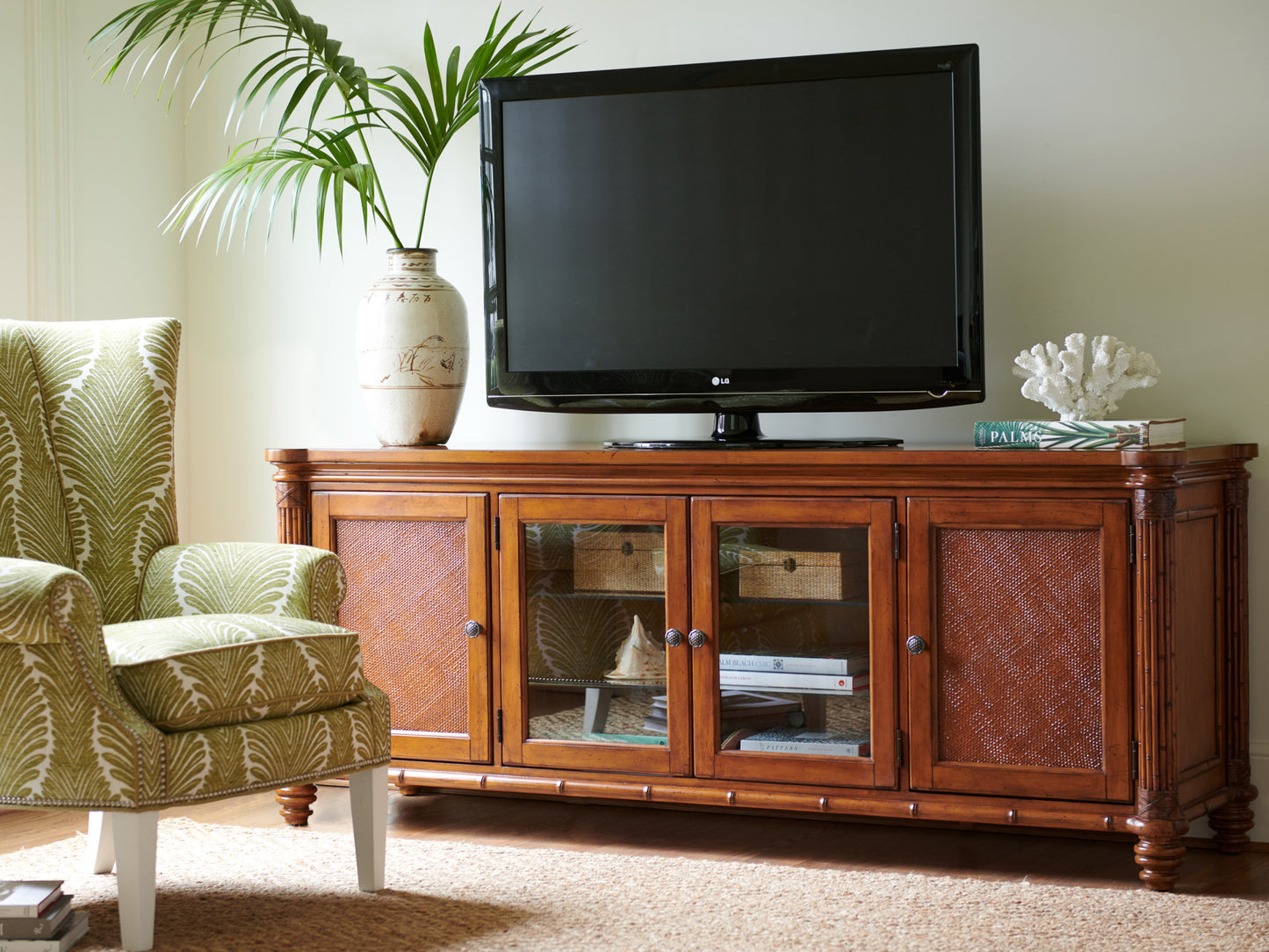Island Estate Blake Island Media Console