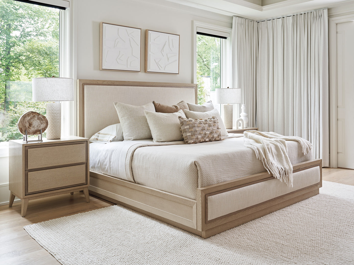 Sunet Key Grayson Upholstered Bed