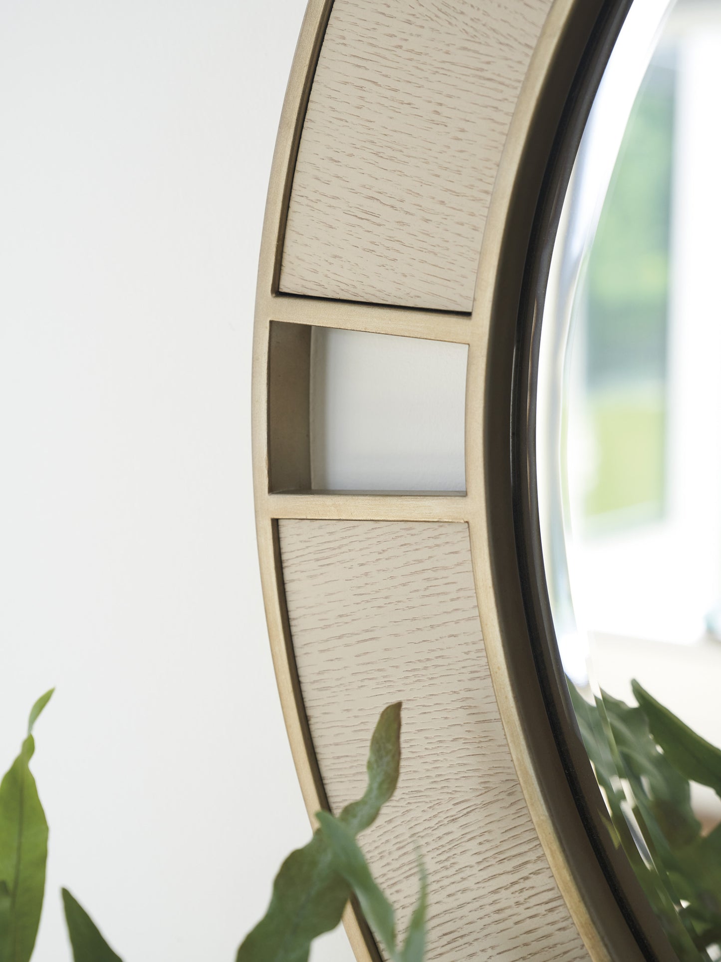 Sunet Key Nina Round Mirror By Tommy Bahama