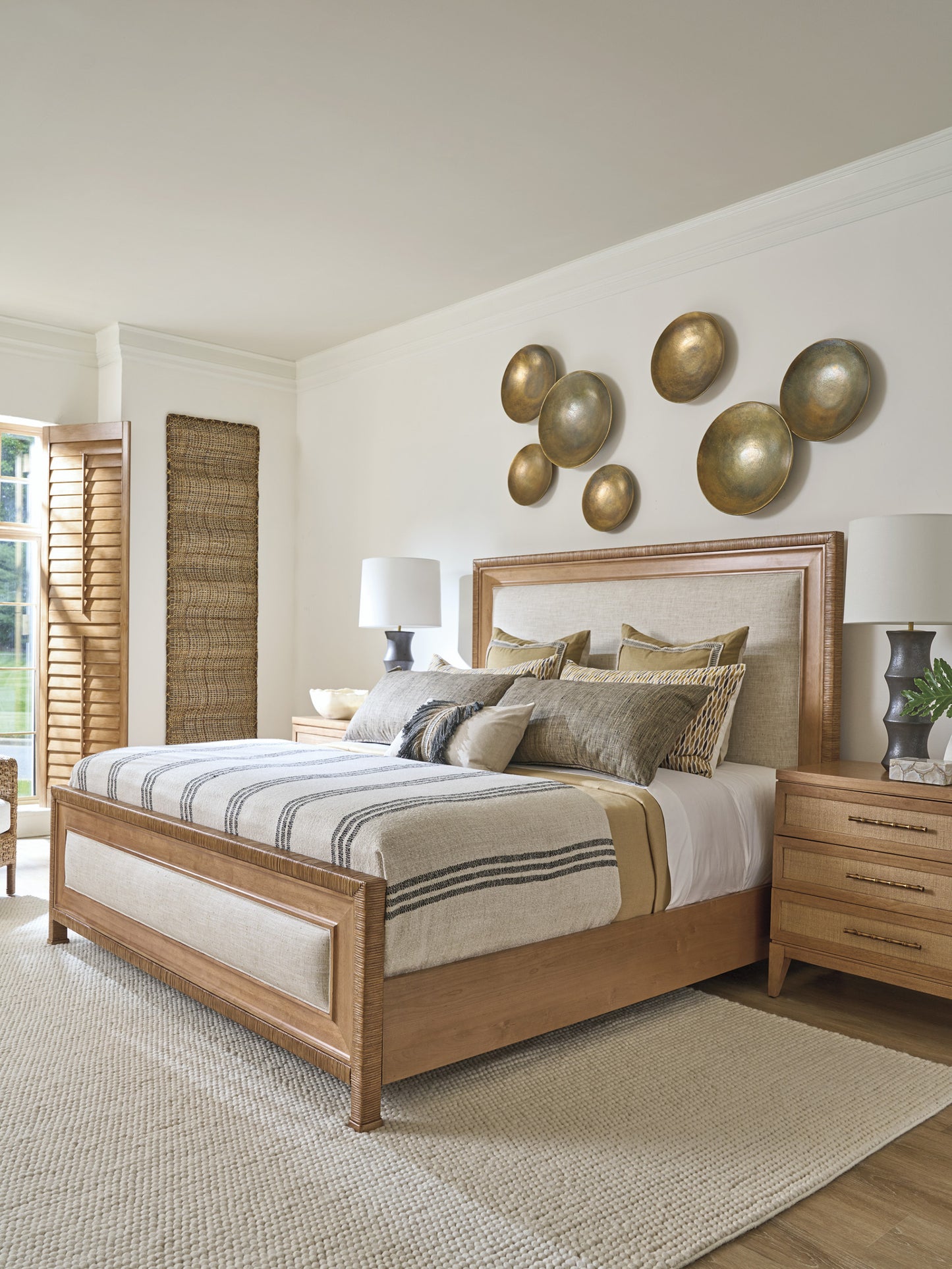 Key Biscayne Grand Isle Upholstered Bed