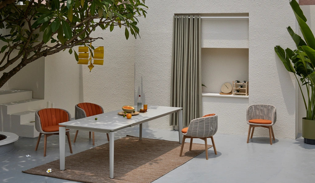 FLS Bagel Extendable Dining Table