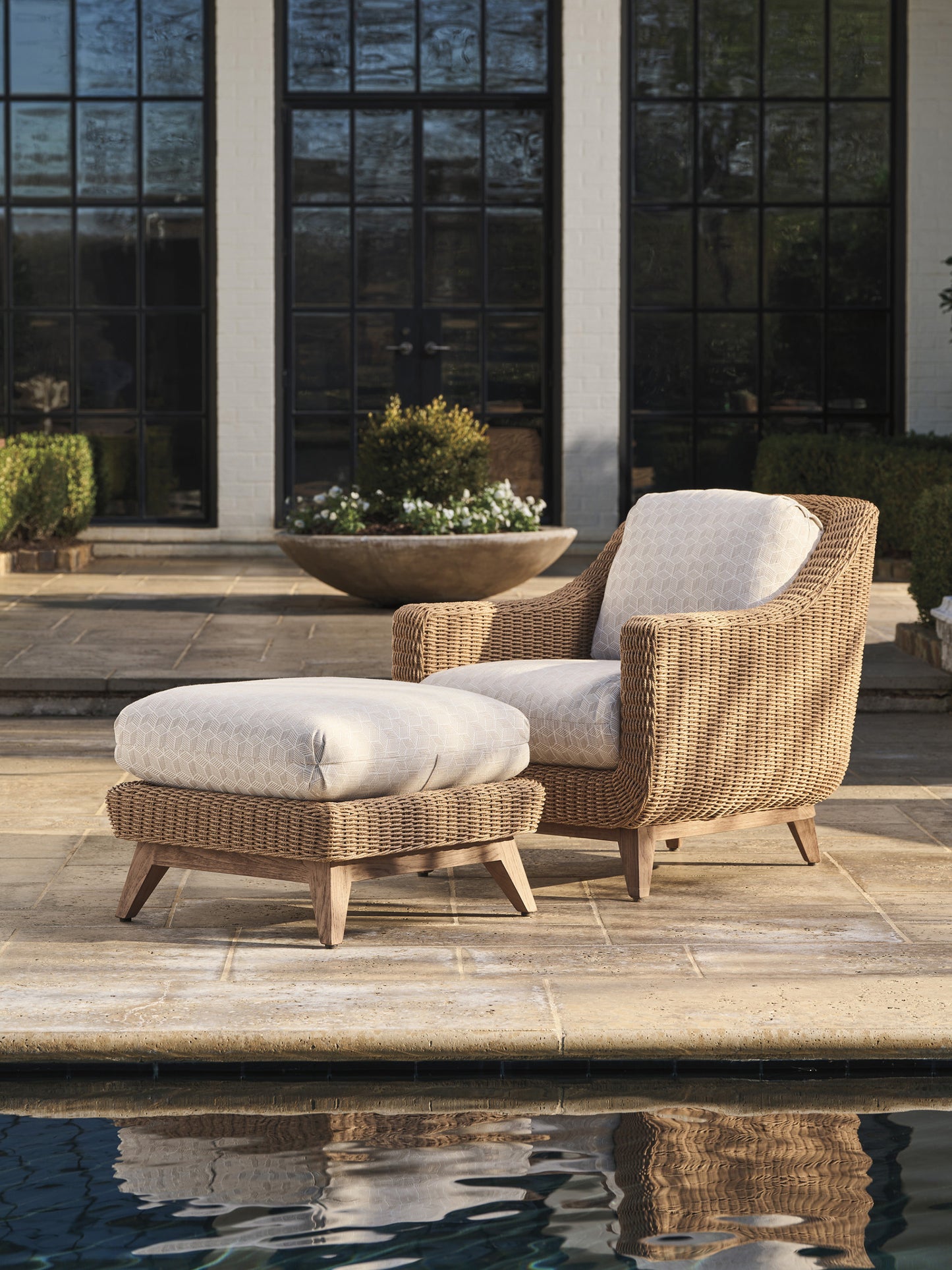 Tommy Bahama Isle of Palms Ottoman