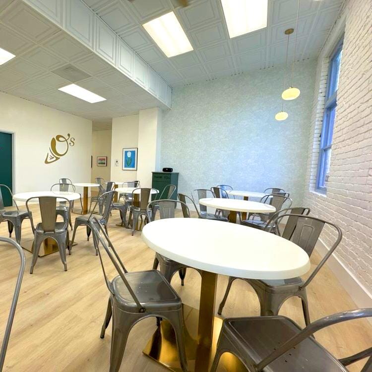 Contemporary Metal Square Table Base in Gold 24" x 24"