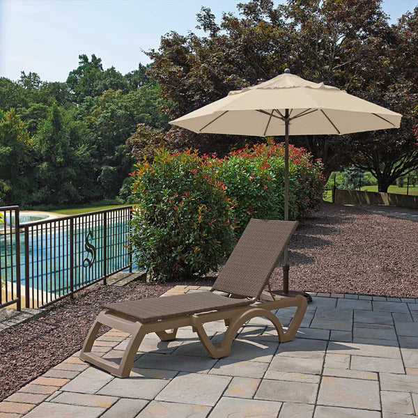 Grosfillex Java Chaise Lounge