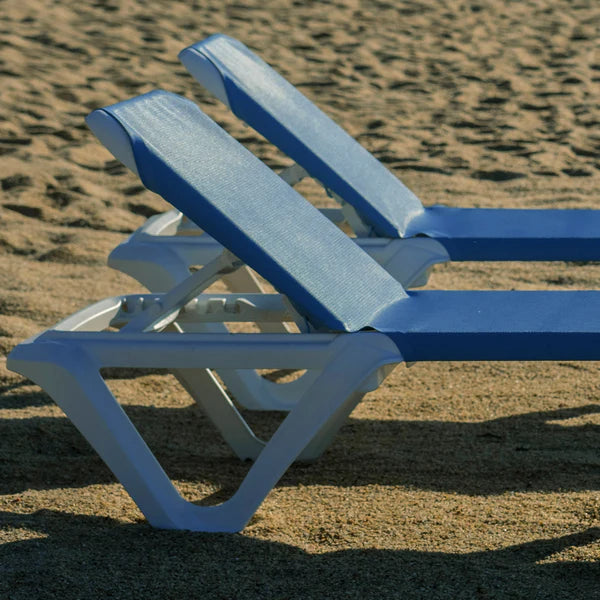Grosfillex Nautical Pro Chaise Lounge