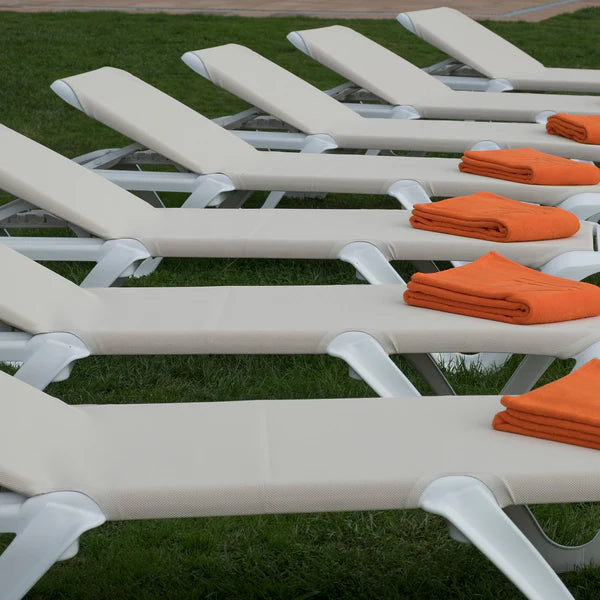 Grosfillex Nautical Pro Chaise Lounge