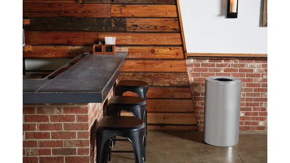 Rubbermaid Atrium® Open Top 21 Gal Plastic Liner Satin Aluminum