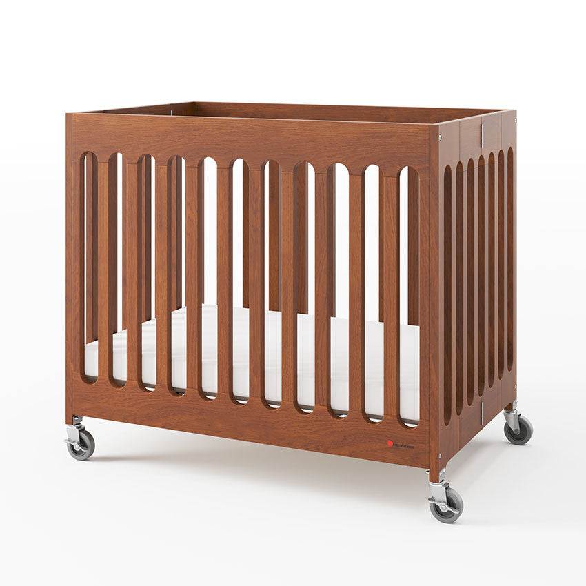 Boutique Folding Wood Hotel Crib