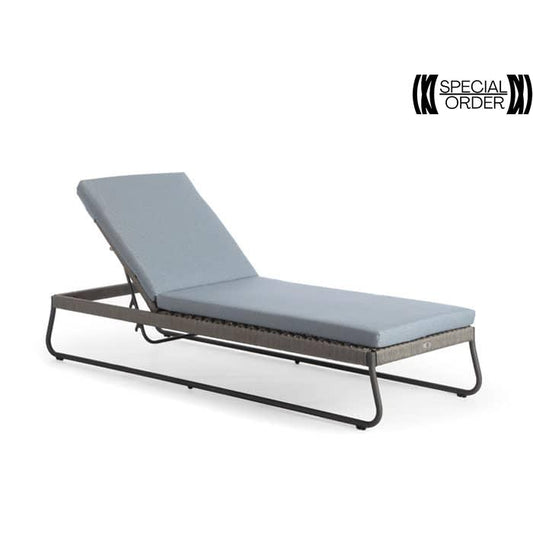 Skyline Moma Lounger