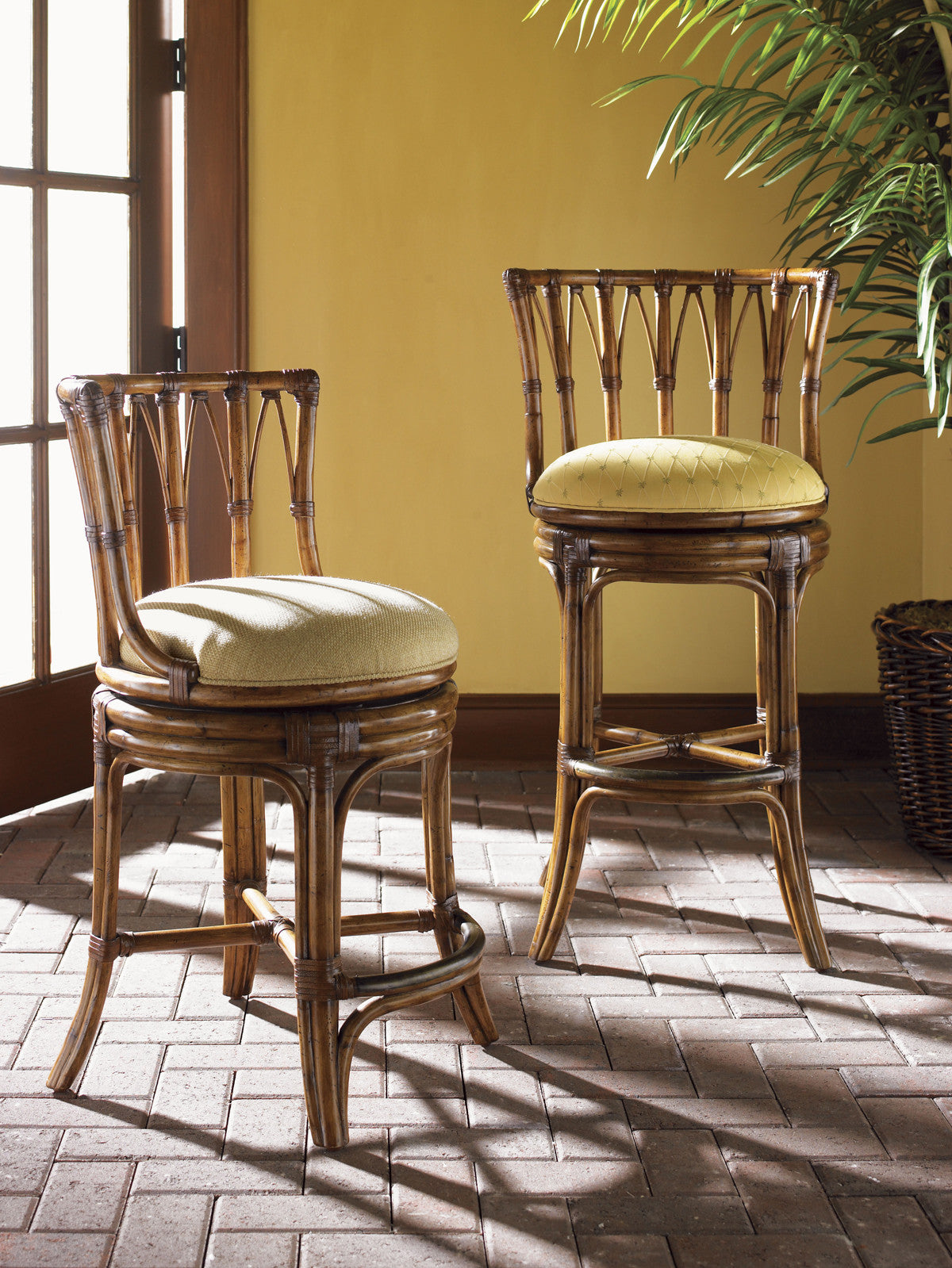 Island Estate South Beach Swivel Bar Stool by Tommy Bahama