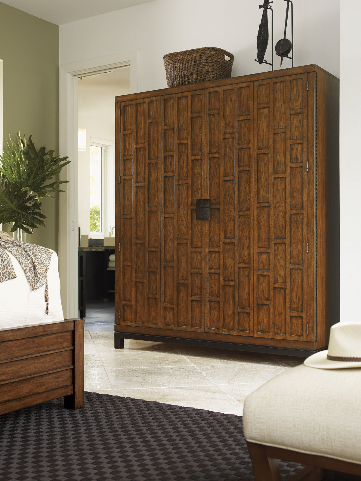 Ocean Club Samoa Gentlemans Chest By Tommy Bahama