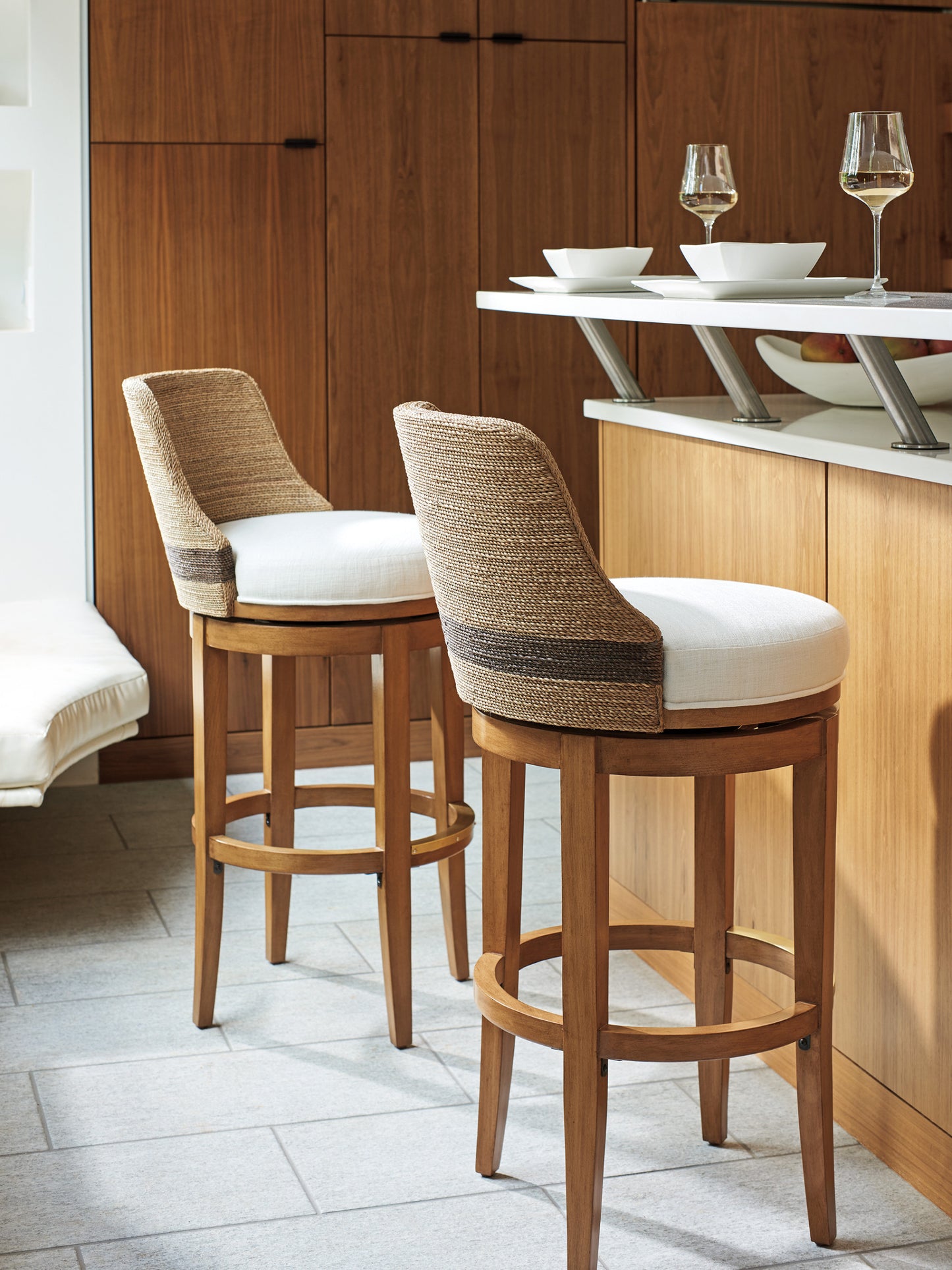 Palm Desert Kipton Swivel Bar Stool By Tommy Bahama