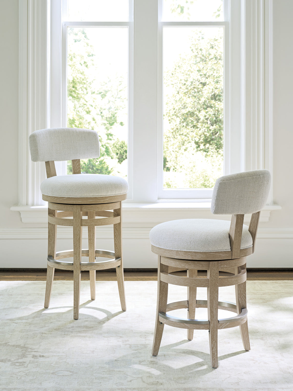 Hyannis Counter Stool