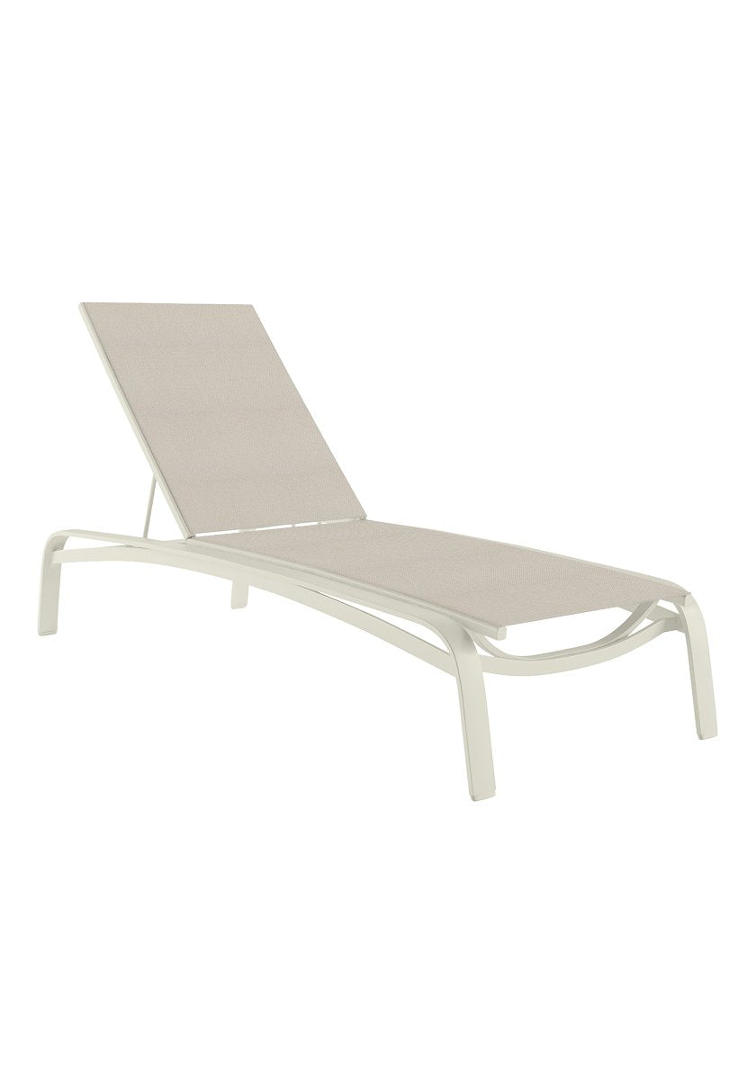 Laguna Beach, Relaxed Sling Chaise Lounge