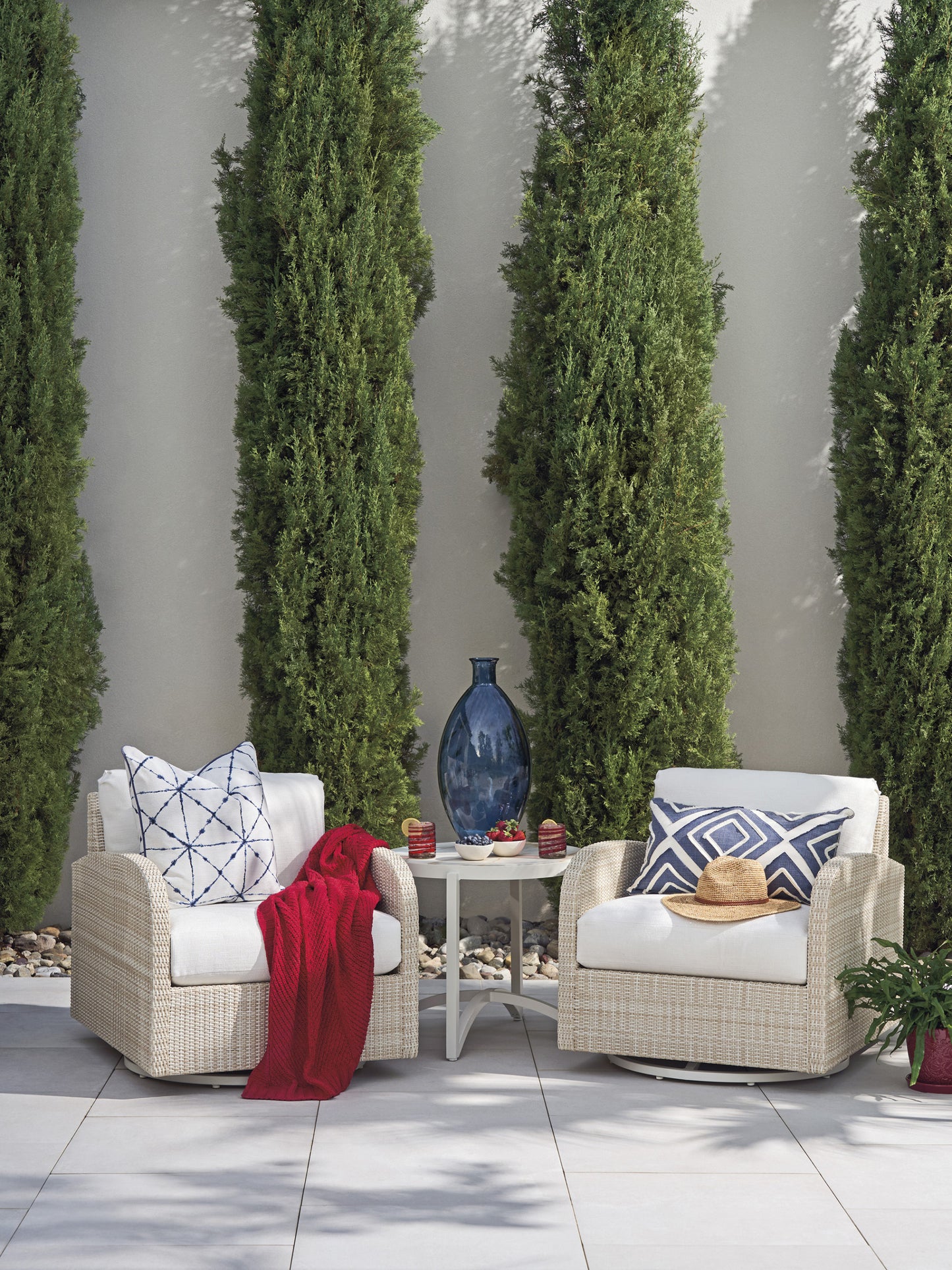 Tommy Bahama Sand Dune Round End Table