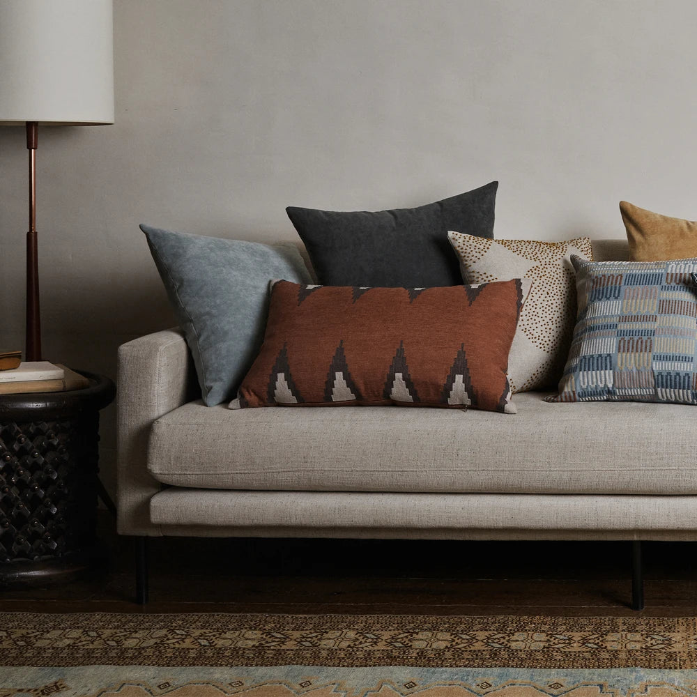 Settee Square 18X18