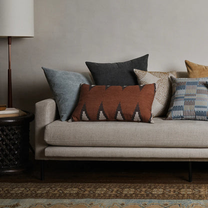 Settee Square 18X18