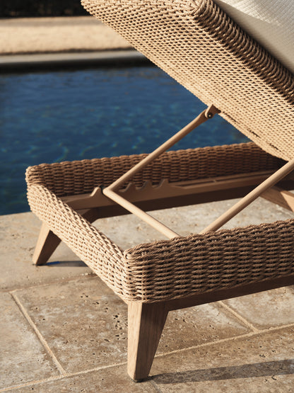 Tommy Bahama Isle of Palms Chaise Lounge