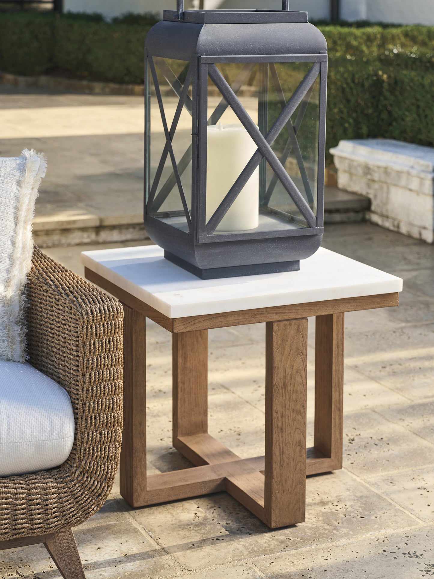Tommy Bahama Isle of Palms Square End Table