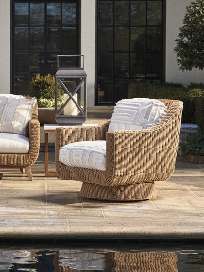 Tommy Bahama Isle of Palms Swivel Lounge Chair