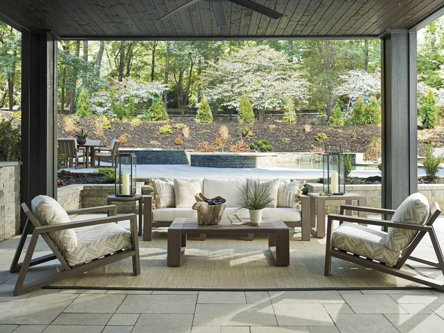 Tommy Bahama Mozambique Lounge Chair