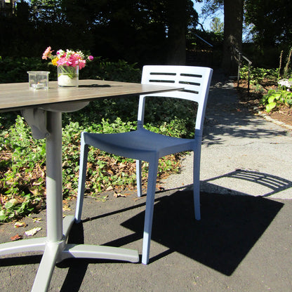 Grosfillex Vogue Sidechair