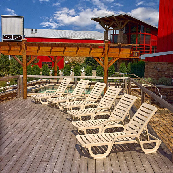 Grosfillex Bahia Chaise Lounge