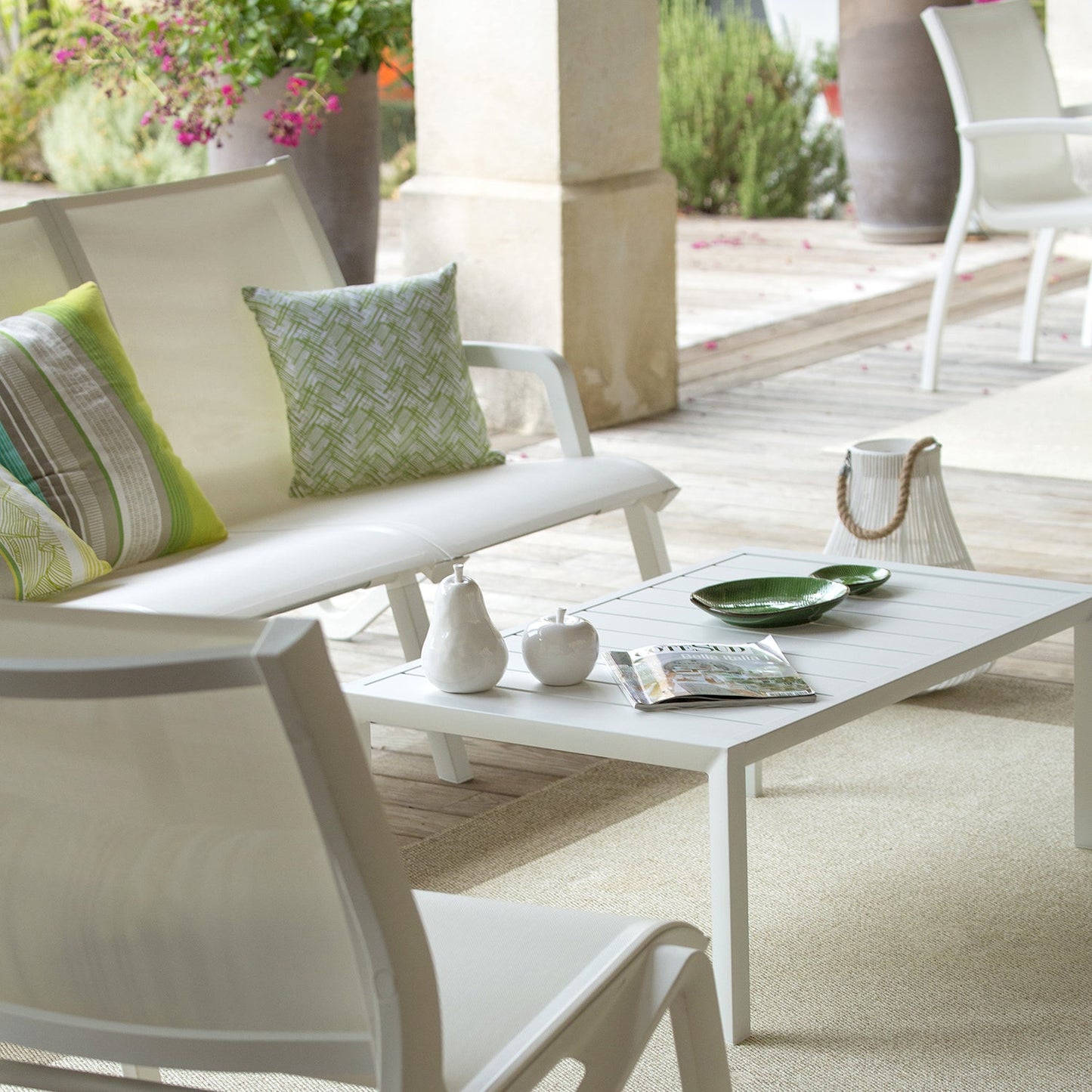 Grosfillex Sunset Cocktail Table