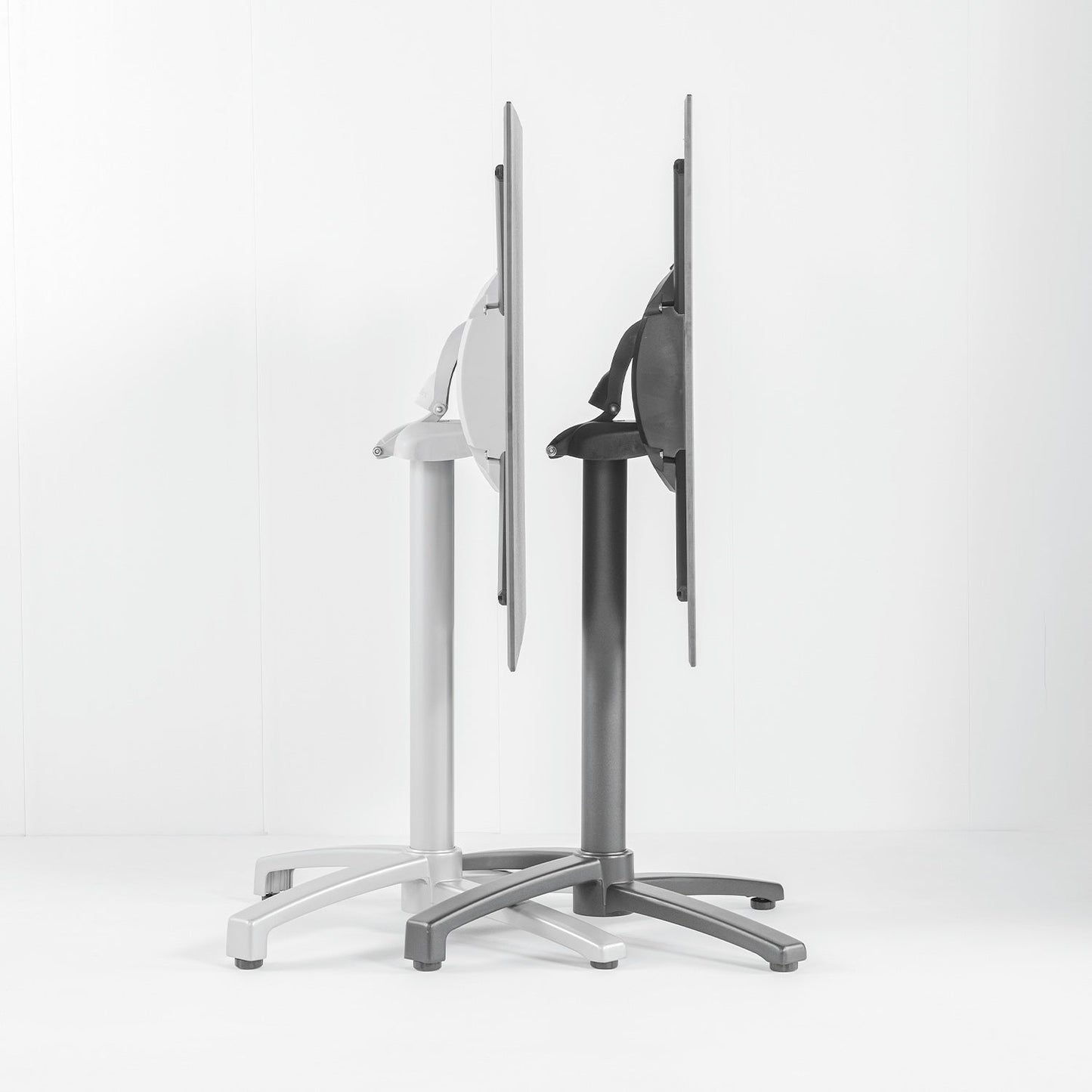 Grosfillex X1 Small Folding Base – Dining Height