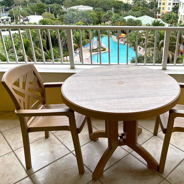 Grosfillex Aquaba 38" Round Table